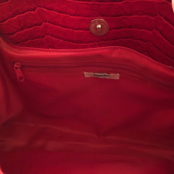 SOLD Red boutique purse - Picture 4 of 6